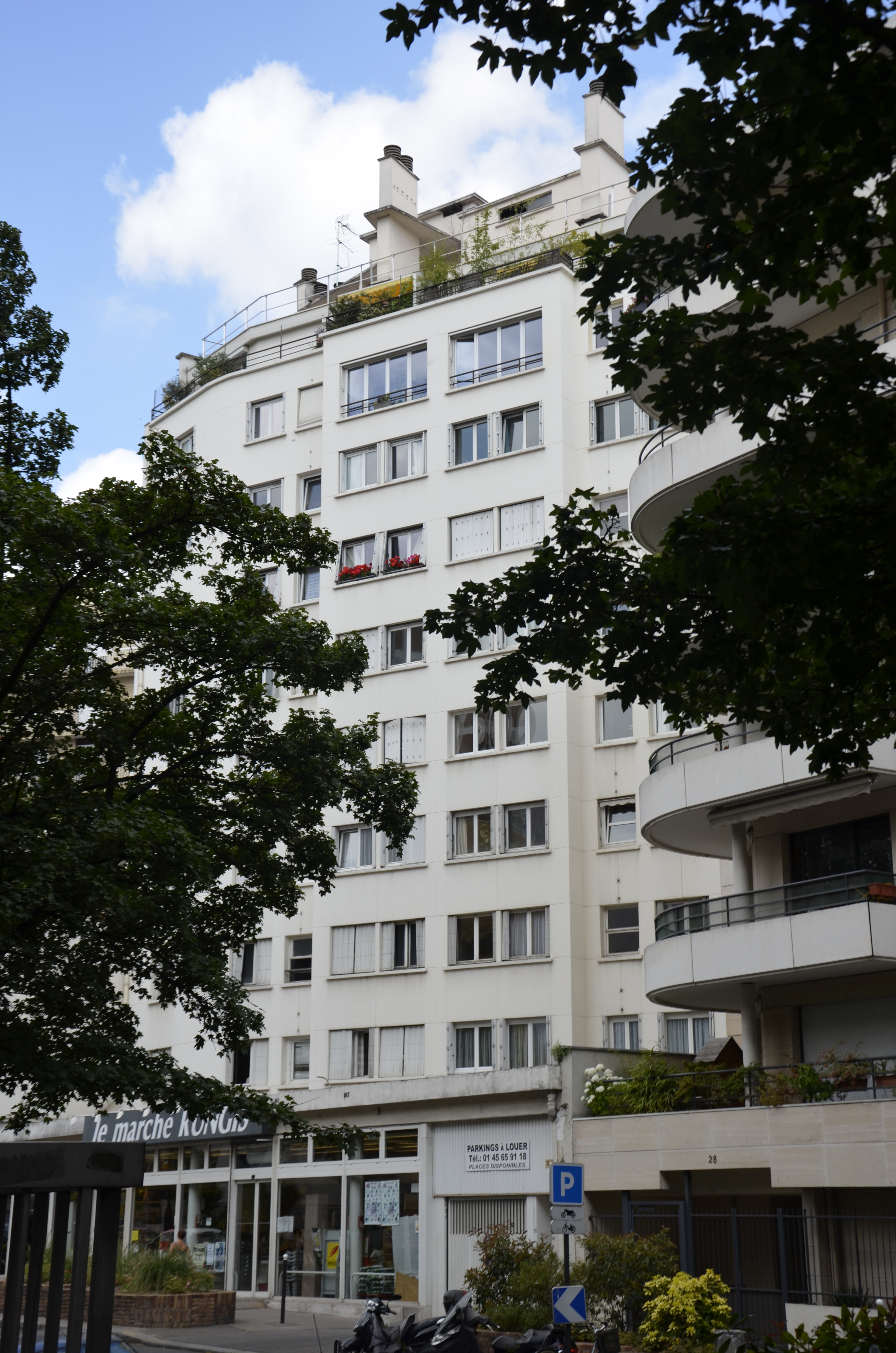 Paris condominium slated for energy efficiency work