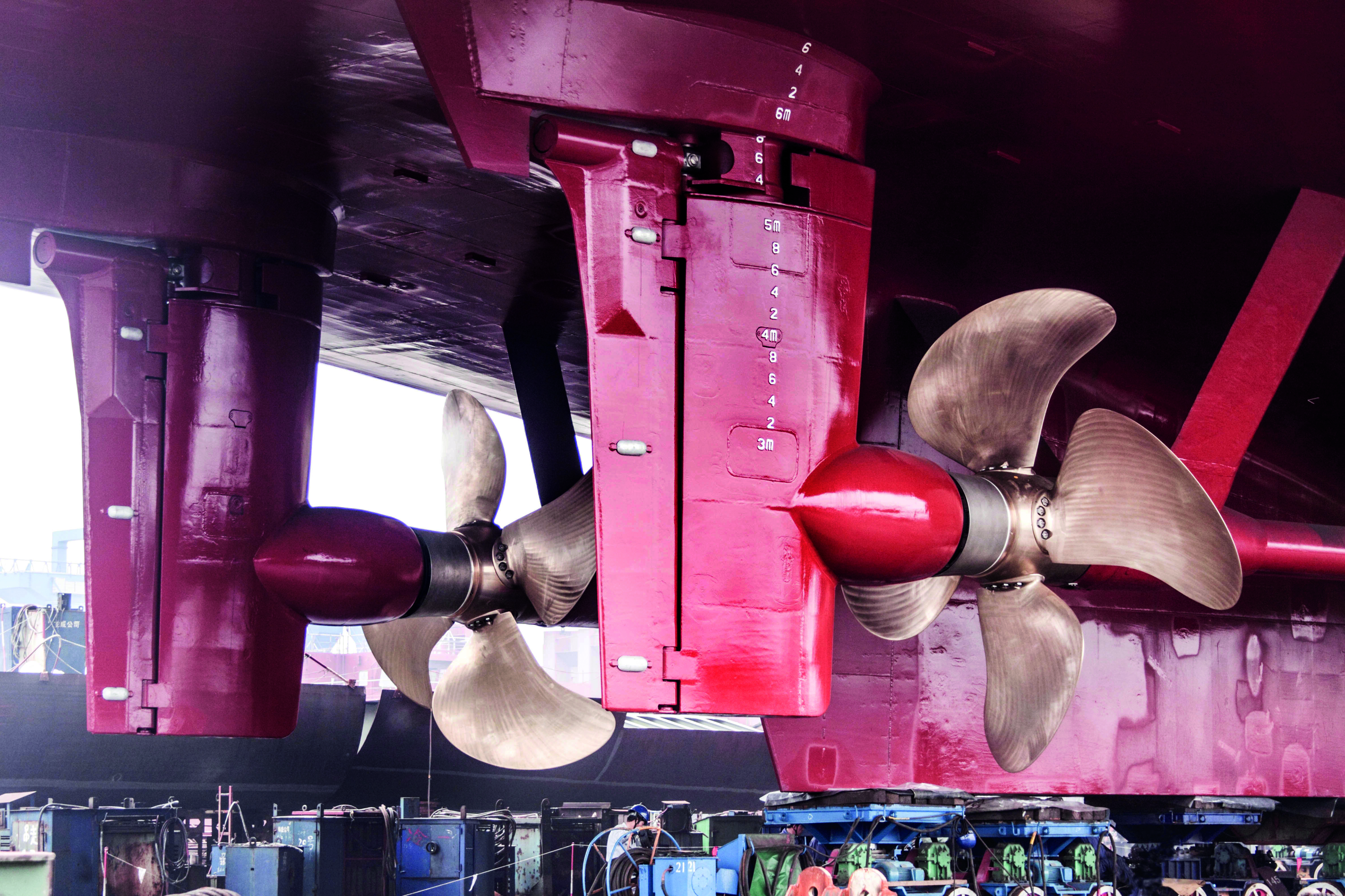 Finnlines rüstet seine Antriebssysteme nach und behandelt die Schiffsböden, um die Reibung zu verringern.