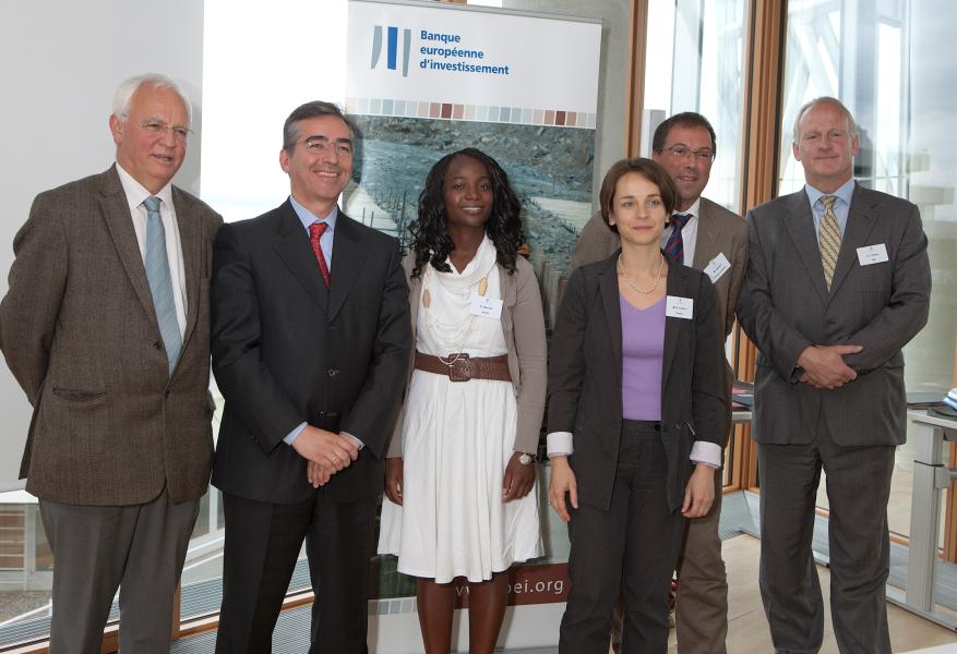 Lancement du premier fonds de microfinance en faveur des petits producteurs pratiquant une agriculture durable en Afrique