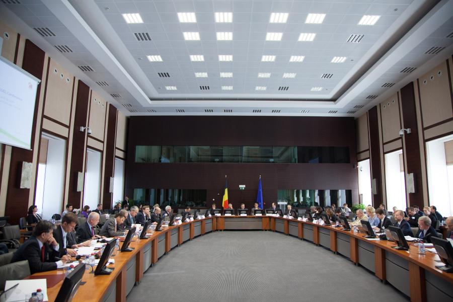 Investment and Growth in the time of Climate Change