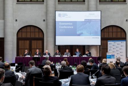 Economics Conference 2015 Investment and Investment Finance in Europe Investing in Competitiveness and Innovation