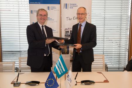 Mr Jonathan Taylor, EIB Vice-President and Ken Lagerborg, Group Treasurer, Atlas Copco