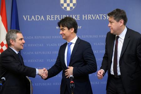 Mr Dario Scannapieco, Vice President of the EIB, Mr. Branko Grčić, Vice-prime Minister and Mr. Boris Lalovac, Minister of Finance