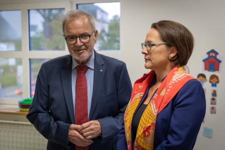 Inauguration d'une nouvelle école pour réfugiés au Kirchberg
