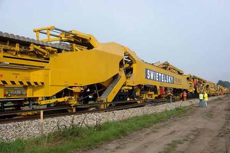 The project concerns the RDI of new integrated multi task systems for rail track rehabilitation and maintenance, for standard and high speed rails, aiming at higher and more efficient operability, and lower rail network closure.