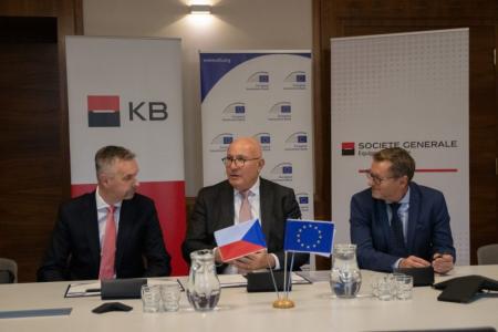 Czech and Slovak businesses to get financing support with €400 million in EIB loans to Komerční banka and SGEF 