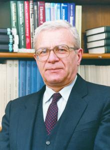 EIB Vice-President from July 1982 to June 1994
