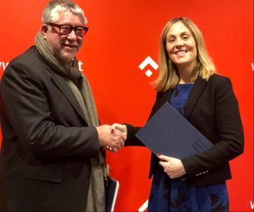 EIB and Barcelona Metropolitan Area sign agreement to improve energy efficiency and accessibility of 10,000 housing units 