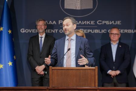 Serbia: EU and its bank EIB Global provide €96 million to modernise electricity distribution network and improve waterborne transport 