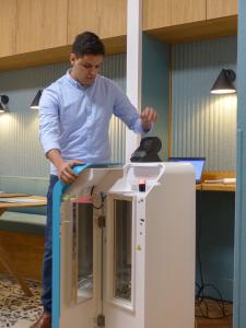 France: InvestEU supports €25 million EIB and Germitec agreement to finance research and development for innovative medical technologies 