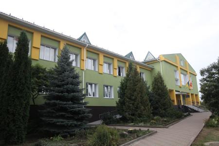 Ukraine: Two renovated schools in Vinnytsia Oblast open for new school year with the EU bank support