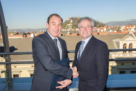 Martin Schaller, Director General of RLB Steiermark and Mr Wilhelm Molterer, Vice President of the EIB