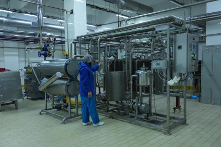 Milk Masters Company is a producer of fresh cheeses in Ukraine. They employ over 70 people. The financing from the EIB Group helped to complete the construction of the new factory, launch it in 2019 and to create new job.
