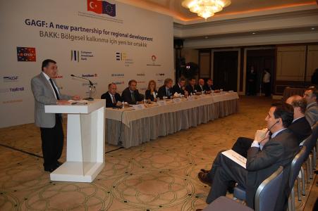 The European Investment Bank (EIB) and the European Investment Fund (EIF) signed agreements totalling EUR 280 million with Akbank, Denizbank, Halkbank, Vakıfbank, Yapı Kredi and Kredi Garanti Fonu (KGF)