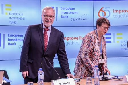 Werner Hoyer, President of the EIB, and Marjut Santoni, Deputy Secretary General of the EIB