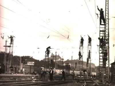 Electrification of the NORTH-SOUTH rail link which connects the major ports of the North to the South of Germany and constitutes an international communication between the Scandinavian countries, Italy, Switzerland and Austria