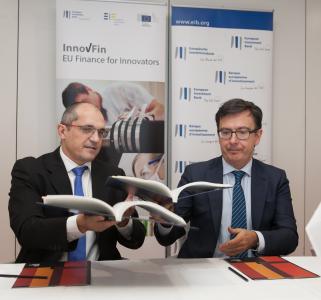 Ingeteam’s CEO Javier Ojeda and EIB Vice-President Román Escolano