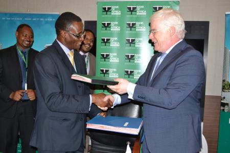 Ammish Owusu-Amoah, Managing Director of Bank of Africa Tanzania and Pim van Ballekom, European Investment Bank Vice President for Africa