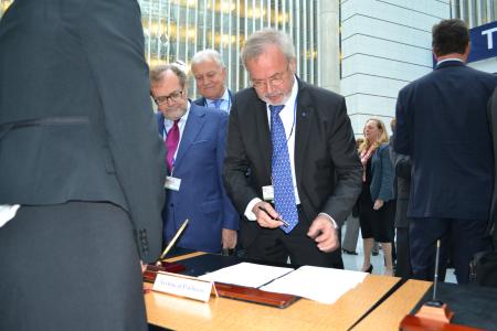 EIB Joins New Global Infrastructure Facility