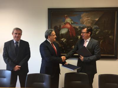 From left to right: CFO of CGD J. Brito, CGD´s CEO P. Macedo and EIB Vice-President R. Escolano