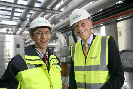 Russ Houlden, United Utilities’ Chief Financial Officer and Simon Brooks, European Investment Bank Vice President for the United Kingdom