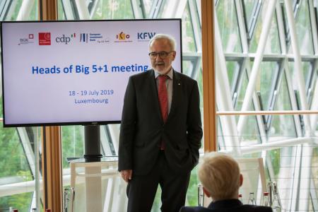 The EIB and Luxembourgish Primer Minister, Xavier Bettel host the meeting of the 5 EU’s largest National Promotional Banks and Institutions (Bank Gospodarstwa Krajowego (BGK - Poland); Groupe Caisse des Dépôts (CDC – France) including Bpifrance; Cassa Depositi e Prestiti (CDP - Italy); Instituto de Crédito Oficial (ICO - Spain); and Kreditanstalt für Wiederaufbau (KfW - Germany). The meeting and the launch of EUR 10 billion initiative aim to accelerate the transition to a sustainable and circular economy.