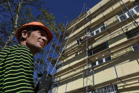 EIB delivers almost €100 million to Ukraine for recovery projects