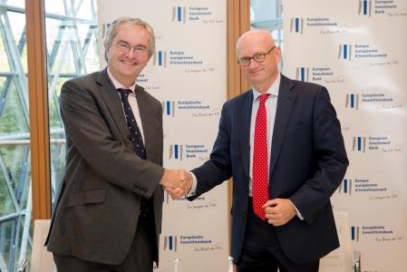 EIB Vice-President Jonathan Taylor and NIB President Henrik Normann