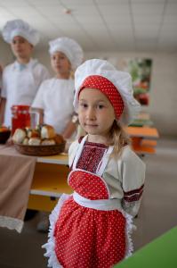 Ukraine: School in Pryvovchanske reopens after major overhaul supported by EU bank