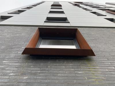 Upgrading social housing