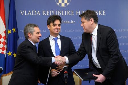 Mr Dario Scannapieco, Vice President of the EIB, Mr. Branko Grčić, Vice-prime Minister and Mr. Boris Lalovac, Minister of Finance