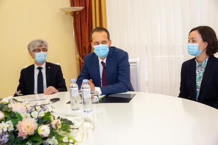 Moldova: Team Europe - EIB supports faster EU integration of Moldova with €150 million investment in modern highways and improved road safety