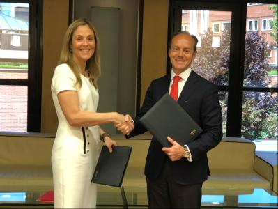 • The EIB will participate in a portfolio of corporate loans originated by Banco Santander to increase capacity to lend to SMEs