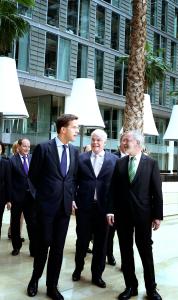 The EIB’s new permanent presence in the Netherlands, an office in the heart of the Amsterdam-Zuid business district, was formally inaugurated yesterday by Prime Minister Mark Rutte and President Hoyer on Thursday 15 May.