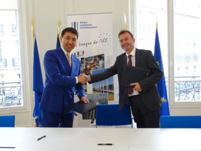 from left to right: Mr Kanysh Tuleushin, Chairman of DAMU, and Mr Heinz Olbers, European Investment Bank