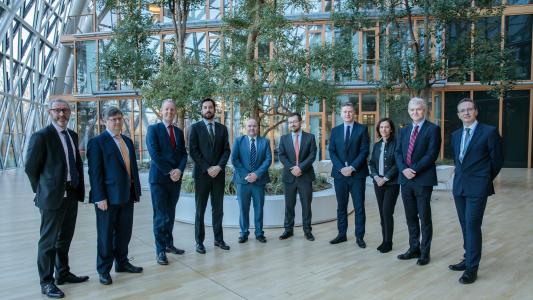 EIB's Vice-President, Andrew McDowell, welcomes Mr Eoghan Murphy, Minister of Housing, Planning & Local Government and the Irish delegation to the EIB