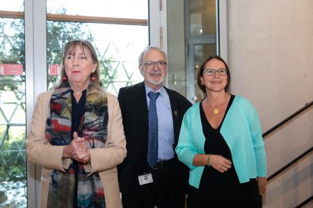 At lunch time on Tuesday 26 September, Luxembourg Minister of Finance-Governor of the EIB Yuriko Backes and President Hoyer will participate in a First stone ceremony for the construction of the European Investment Bank’s new building. At this milestone event, both President Hoyer and Minister Backes will hold short speeches, after which the First stone and a commemorative plaque will be unveiled. The event will be hosted in EKI building, in the presence of Mayor of the City of Luxembourg Lydie Polfer, representatives of EIB stakeholders in Luxembourg and partners of the construction project.