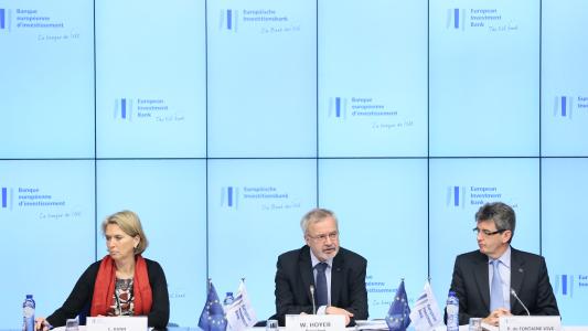 Mrs Constance Kann, Director of the Communications Department of the EIB, Mr Werner Hoyer, President of the EIB and Mr Philippe de Fontaine Vive, Vice President of the EIB