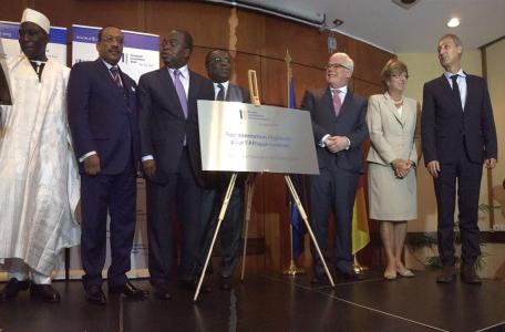 from left to right: Alamine Ousmane Mey, minister of Finance;Basile Atangana Kouna, Minister of Water & Energy; Louis-Paul Motazé, Minister of Economic Affairs; Laurent Serge Etoundi Ngoa, Minister of SMEs; EIB Vice-President P Van Ballekom; Mrs Francoise Collet, Head of the European Union Delegation to Cameroon; Andrea Pinna, Head of Office in Yaoundé