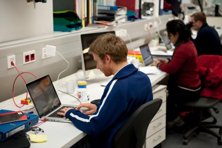Extension of the new campus of the Austrian Institute of Science and Technology, specialised in fundamental research, by additional laboratory buildings and facilities