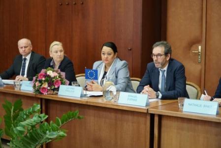 #G20Indonesia : EIB President Hoyer to continue as co-chair of the D20 Long-term Investors Club 