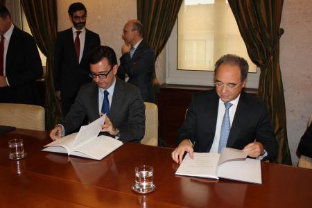 EIB Vice-President Román Escolano and the President of Millennium BCP, Nuno Amado