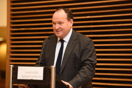 EU bank grants EUR 15m to Oxford Photovoltaics Germany