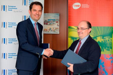 J. Basora, EIB head of public sector operations in Spain and E. Cañas, TMB Chief Executive Officer
