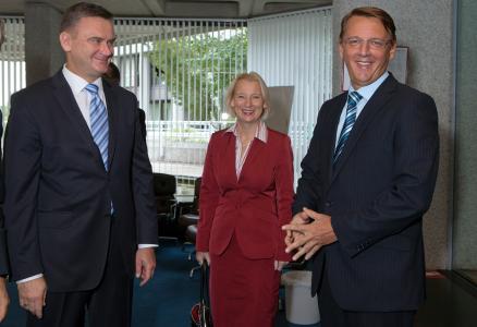 FROM LEFT TO RIGHT: Mr Zygmunti TRYBKA, Director of the Financing Department EFL and Mr Piotr KOZIOL, Director of the Legal Departement EFL