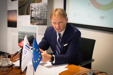 EIB Vice-President Vazil Hudák