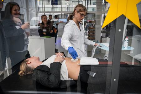 EuropeWorks exhibition in Brussels showcasing EFSI projects from the EIB and the EIF. Echolight, a medical devices company provider from Italy, participated in the exhibition.