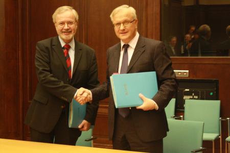Mr Werner Hoyer, President of the EIB and European Commission Vice President Mr Olli Rehn