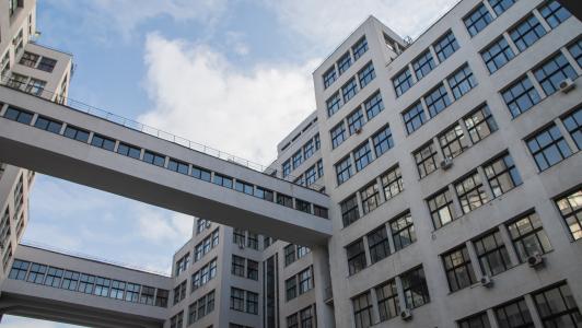 The Ukraine Early Recovery loan focuses on investments in the Ukraine Government-controlled Donetsk and Luhansk Regions and the surrounding areas of Kharkiv, Dnipropetrovsk and Zaporizhzhia. It will back undertakings to re-establish and improve public service delivery of water and sanitation, electricity, and heating. It also covers repairs to roads and railways and the reconstruction of destroyed bridges and the refurbishment of damaged public buildings, including administrative buildings, schools, health centres and hospitals, postal services, and other social infrastructure.
