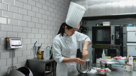 Winnow developed a software and hardware solution to support the staff of professional kitchens to track the amount and the type of food that is wasted, providing users with data to manage and prevent food waste.
